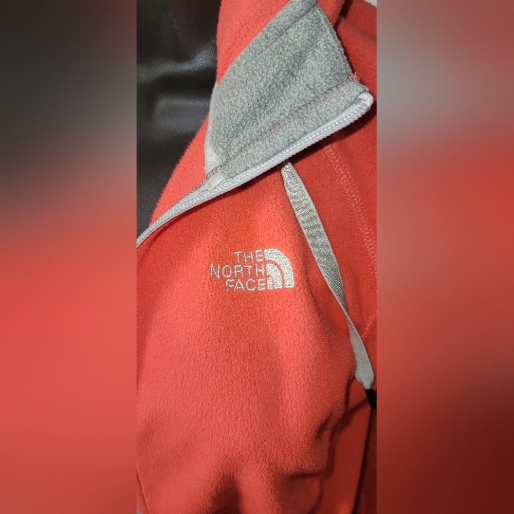 The North Face fleece jacket- Women Small Coral Hood - Picture 4 of 6